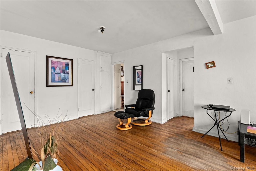 138-29 68th Drive 3C, Kew Garden Hills, NY 11367 — photo 5