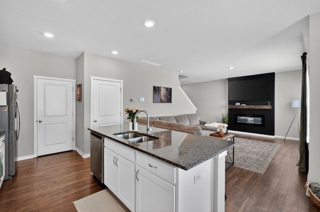 2713 NW 41st Street, Ankeny, IA 50023