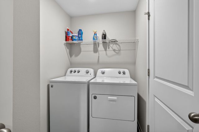 2713 NW 41st Street, Ankeny, IA 50023