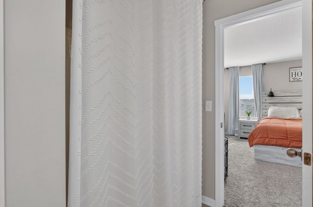 2713 NW 41st Street, Ankeny, IA 50023