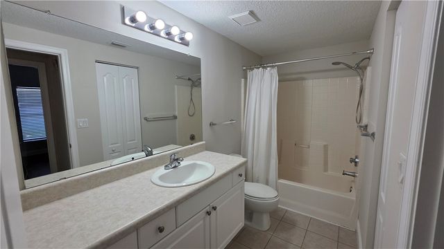 5090 Fairways Circle H105, Vero Beach, FL 32967
