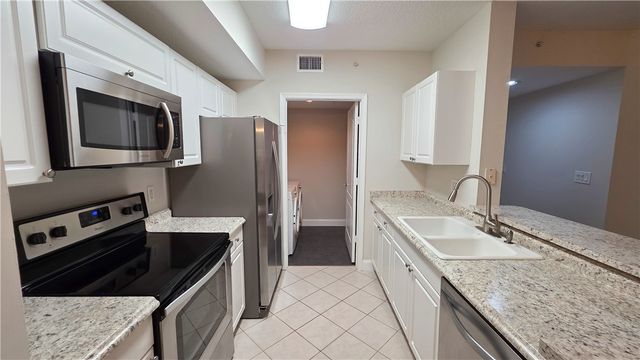 5090 Fairways Circle H105, Vero Beach, FL 32967