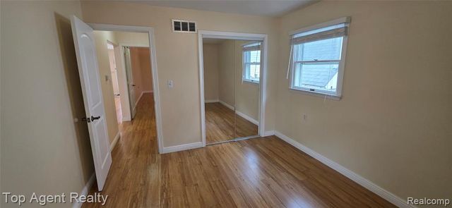5625 Putnam Drive, West Bloomfield, MI 48323