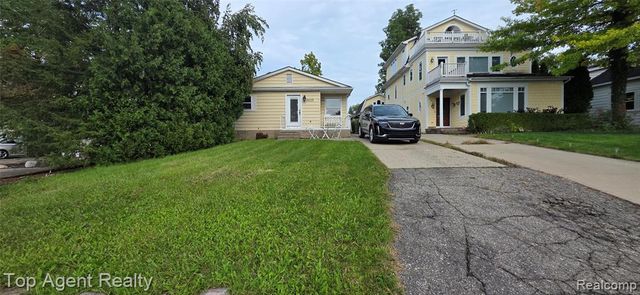 5625 Putnam Drive, West Bloomfield, MI 48323