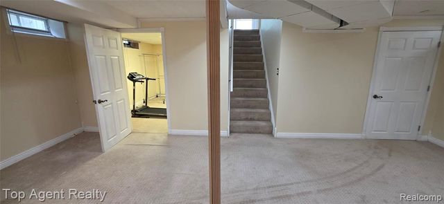 5625 Putnam Drive, West Bloomfield, MI 48323