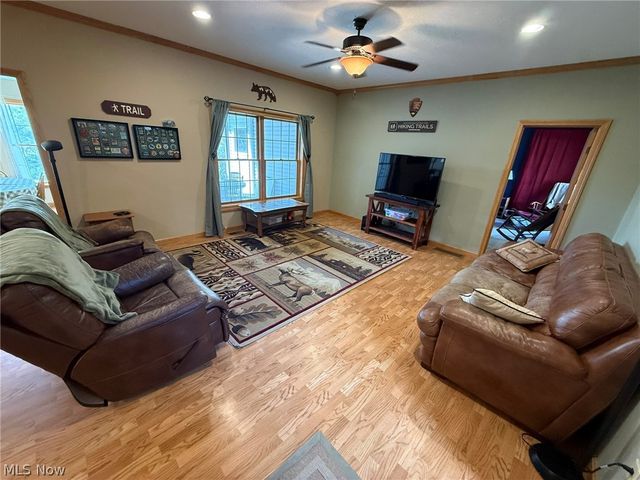 734 Pga Boulevard NE, New Philadelphia, OH 44663