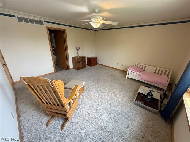734 Pga Boulevard NE, New Philadelphia, OH 44663