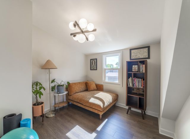6828 Schneider Avenue, Hammond, IN 46323
