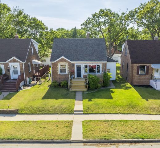 6828 Schneider Avenue, Hammond, IN 46323