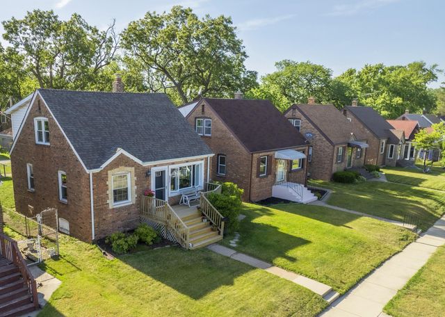 6828 Schneider Avenue, Hammond, IN 46323