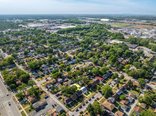 6828 Schneider Avenue, Hammond, IN 46323