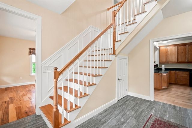 54 College Hwy, Southwick, MA 01077
