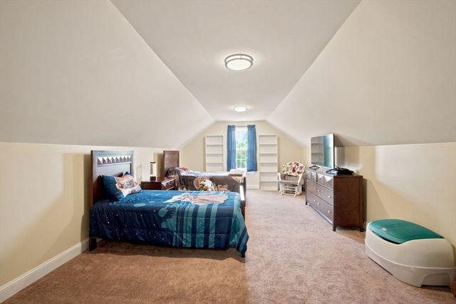54 College Hwy, Southwick, MA 01077