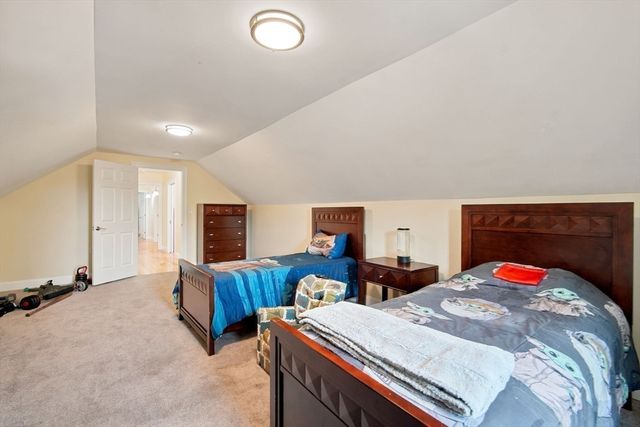 54 College Hwy, Southwick, MA 01077