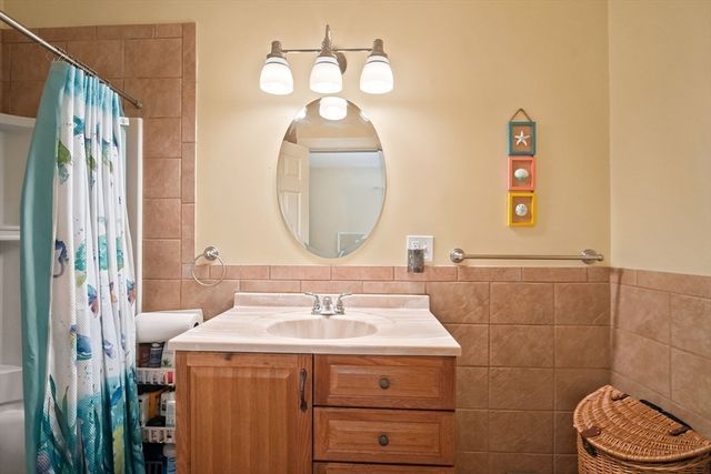 54 College Hwy, Southwick, MA 01077