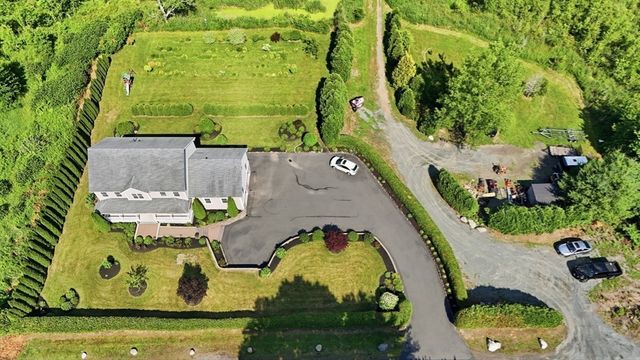 54 College Hwy, Southwick, MA 01077
