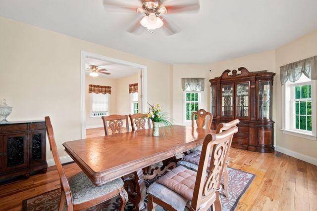 54 College Hwy, Southwick, MA 01077