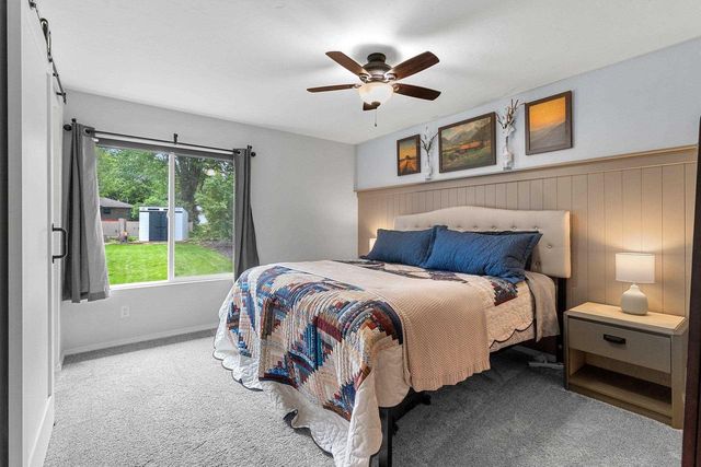 1221 E HANSON DRIVE, Appleton, WI 54915