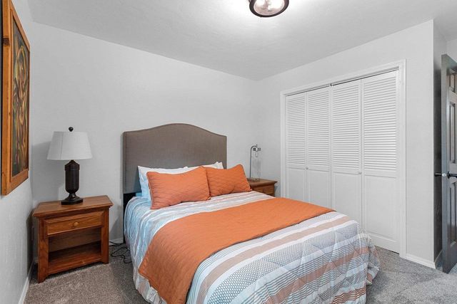 1221 E HANSON DRIVE, Appleton, WI 54915