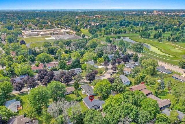 1221 E HANSON DRIVE, Appleton, WI 54915