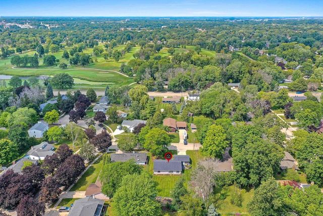 1221 E HANSON DRIVE, Appleton, WI 54915