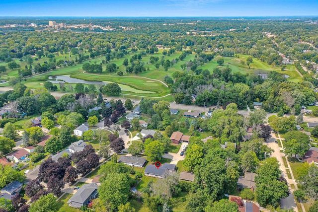 1221 E HANSON DRIVE, Appleton, WI 54915