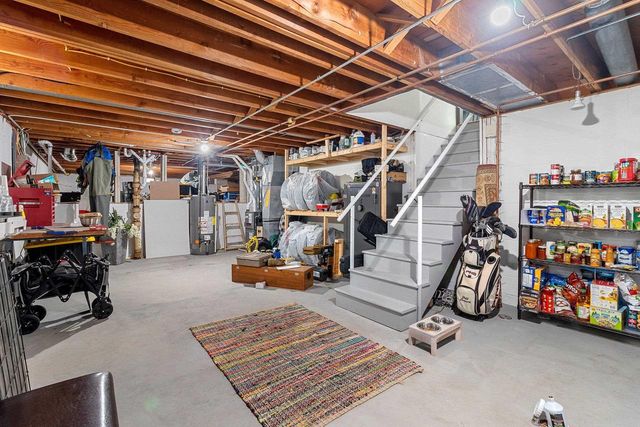 1221 E HANSON DRIVE, Appleton, WI 54915
