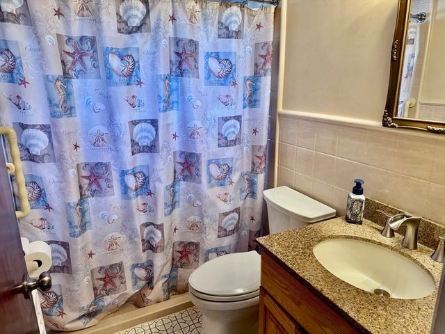 56 Stafford Rd All Util Incl 1, Hull, MA 02045