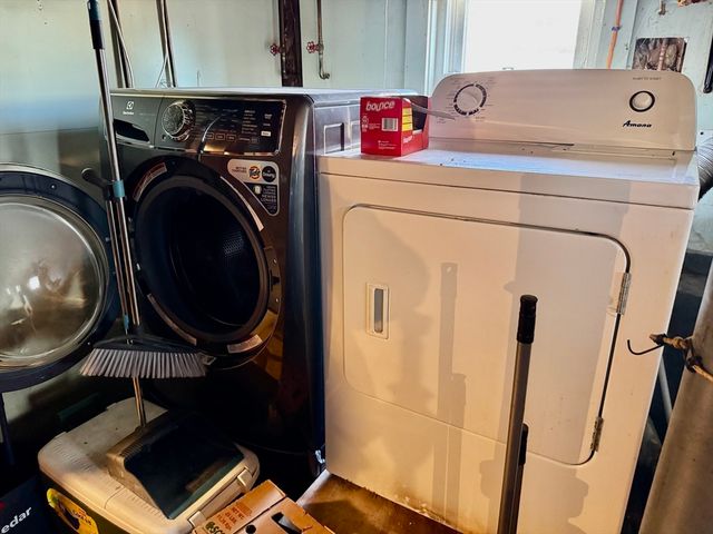 56 Stafford Rd All Util Incl 1, Hull, MA 02045