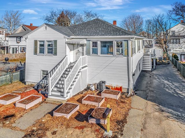 56 Stafford Rd All Util Incl 1, Hull, MA 02045