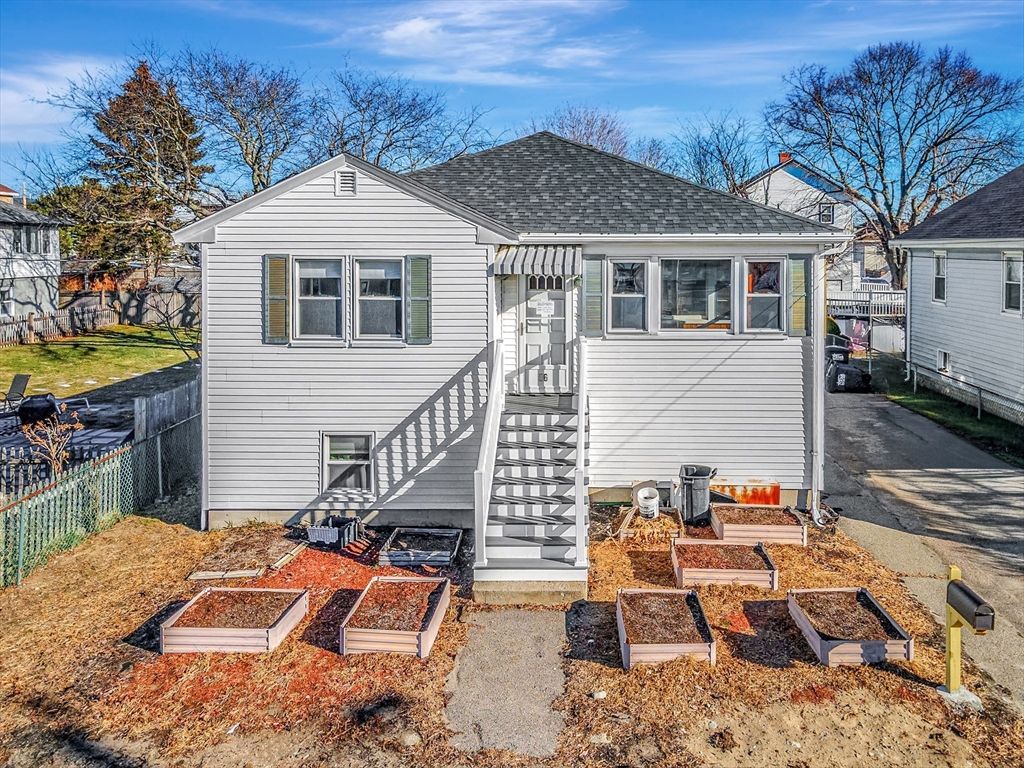 56 Stafford Rd All Util Incl 1, Hull, MA 02045