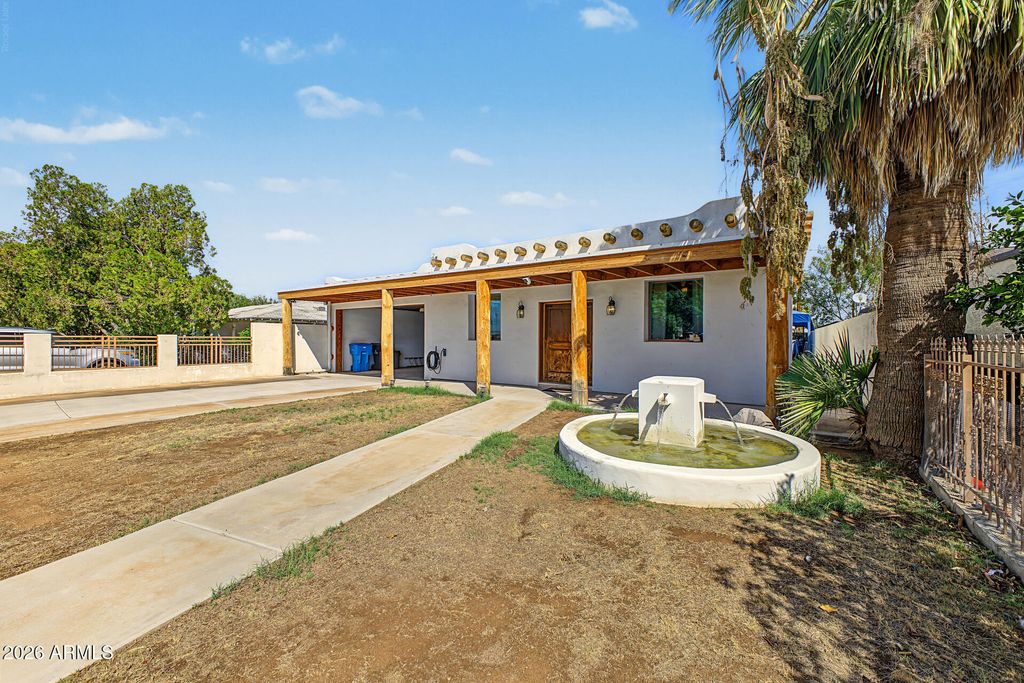 3730 E TAYLOR Street, Phoenix, AZ 85008 — photo 2