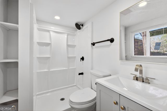 7336 Camelot Court, Riverdale, GA 30296