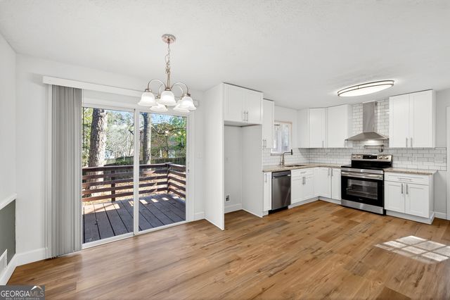 7336 Camelot Court, Riverdale, GA 30296