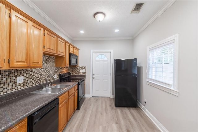 3136 E Point Street, East Point, GA 30344