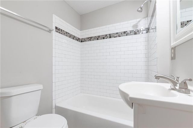 3136 E Point Street, East Point, GA 30344