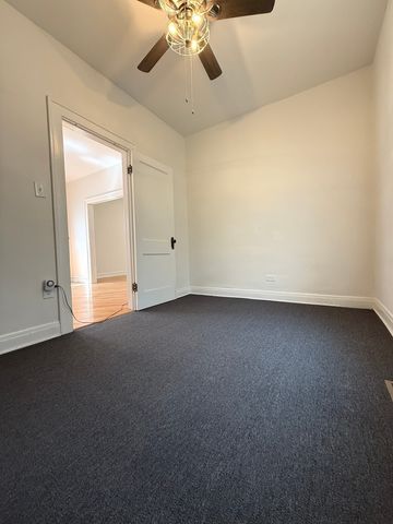 9237 S Paxton Avenue 1, Chicago, IL 60617
