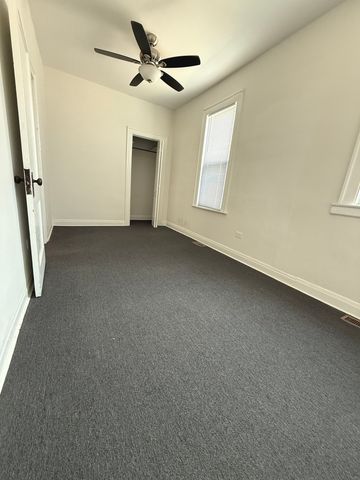 9237 S Paxton Avenue 1, Chicago, IL 60617