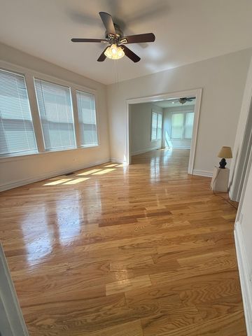 9237 S Paxton Avenue 1, Chicago, IL 60617