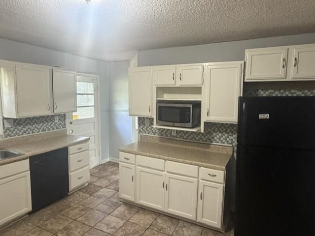 3104 E 53RD Street, Kansas City, MO 64130