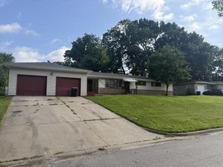 3104 E 53RD Street, Kansas City, MO 64130