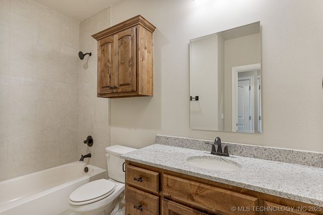 9214 E 62nd Court S, Tulsa, OK 74133