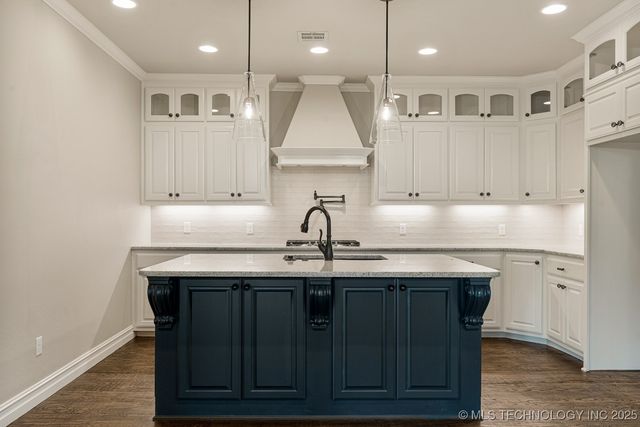 9214 E 62nd Court S, Tulsa, OK 74133