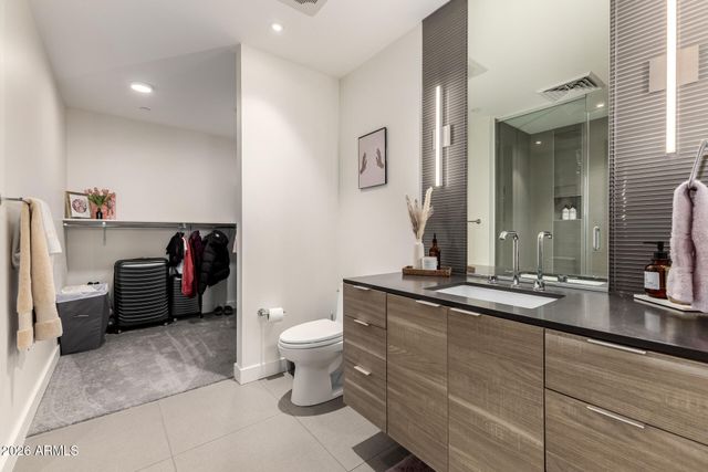 2300 E CAMPBELL Avenue 230, Phoenix, AZ 85016