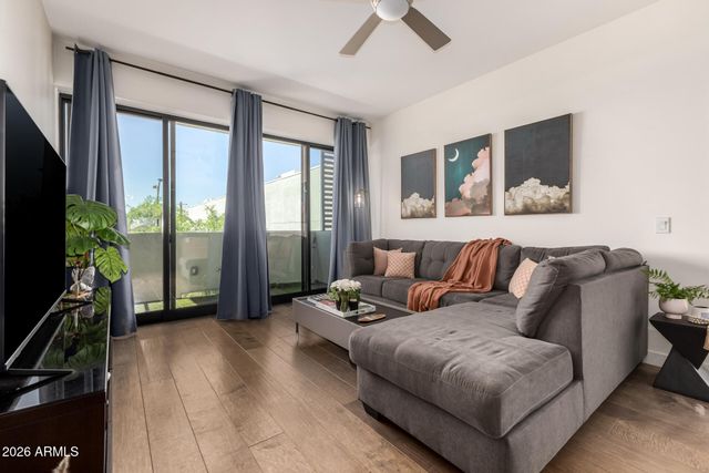 2300 E CAMPBELL Avenue 230, Phoenix, AZ 85016