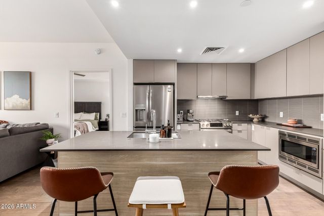 2300 E CAMPBELL Avenue 230, Phoenix, AZ 85016