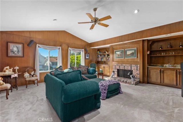 22012 Heidi, Lake Forest, CA 92630