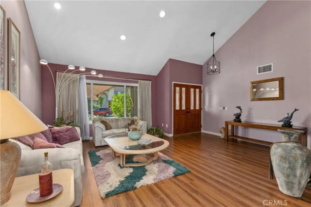22012 Heidi, Lake Forest, CA 92630