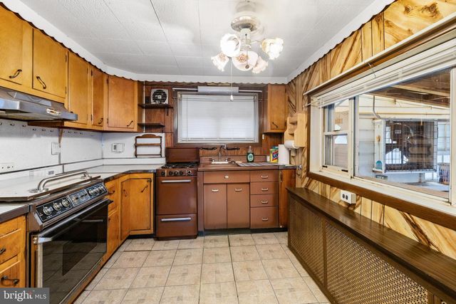 2617 S 76TH ST, Philadelphia, PA 19153