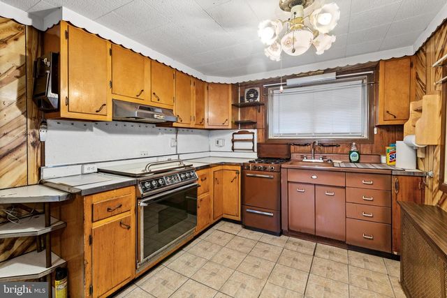 2617 S 76TH ST, Philadelphia, PA 19153